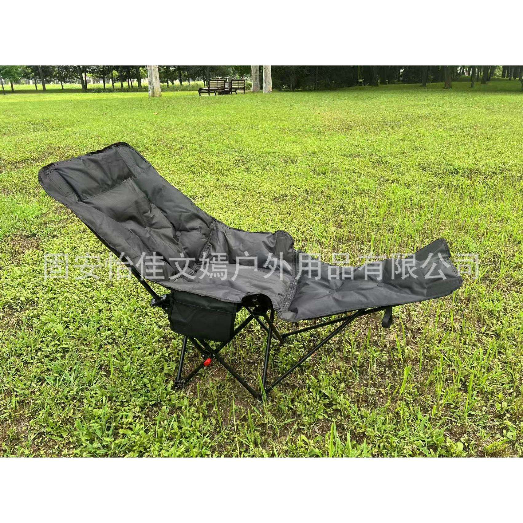 เก้าอี้ปรับเอนสีดำพร้อมบุผ้าฝ้ายและที่วางขาระดับสาม