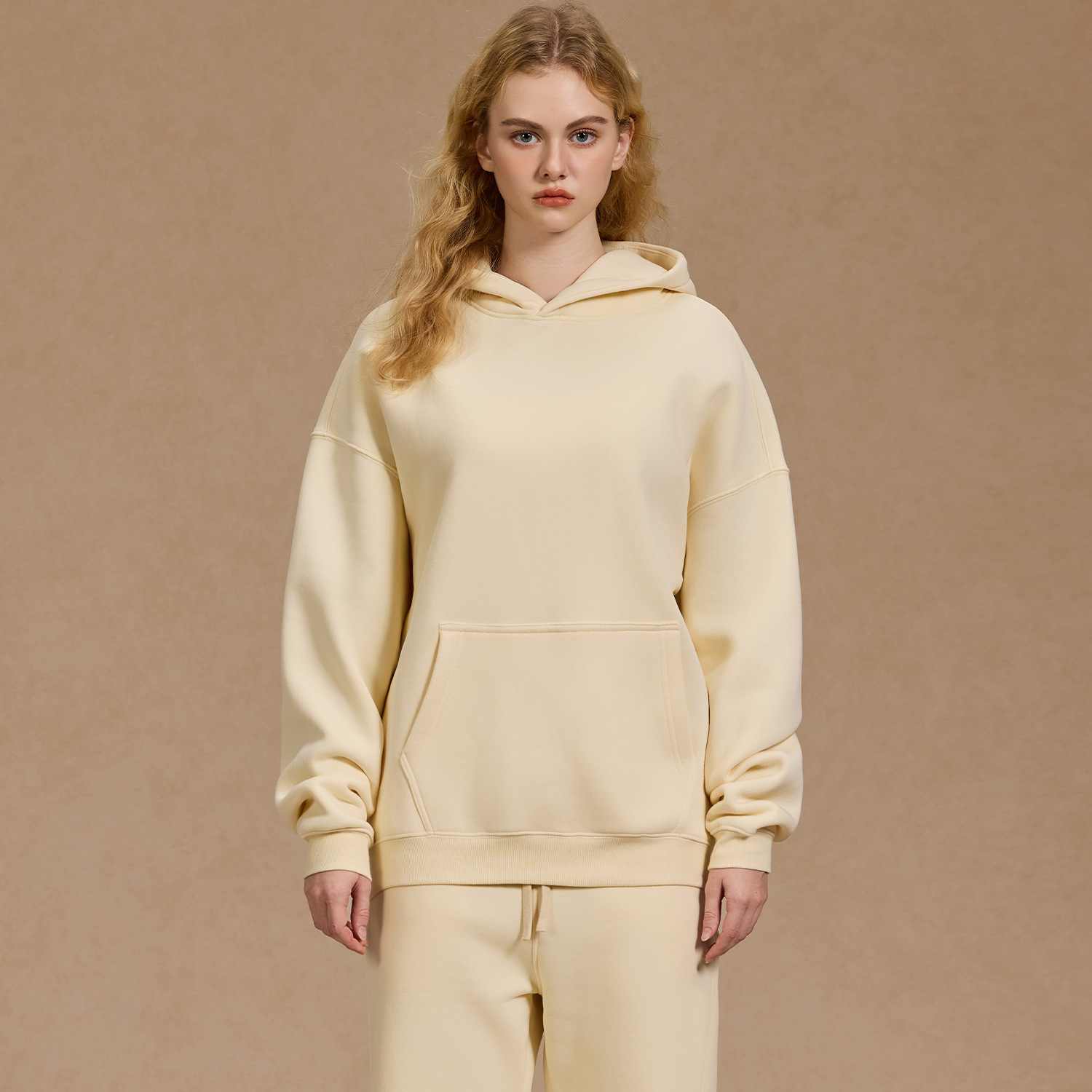 Beige sweatshirt