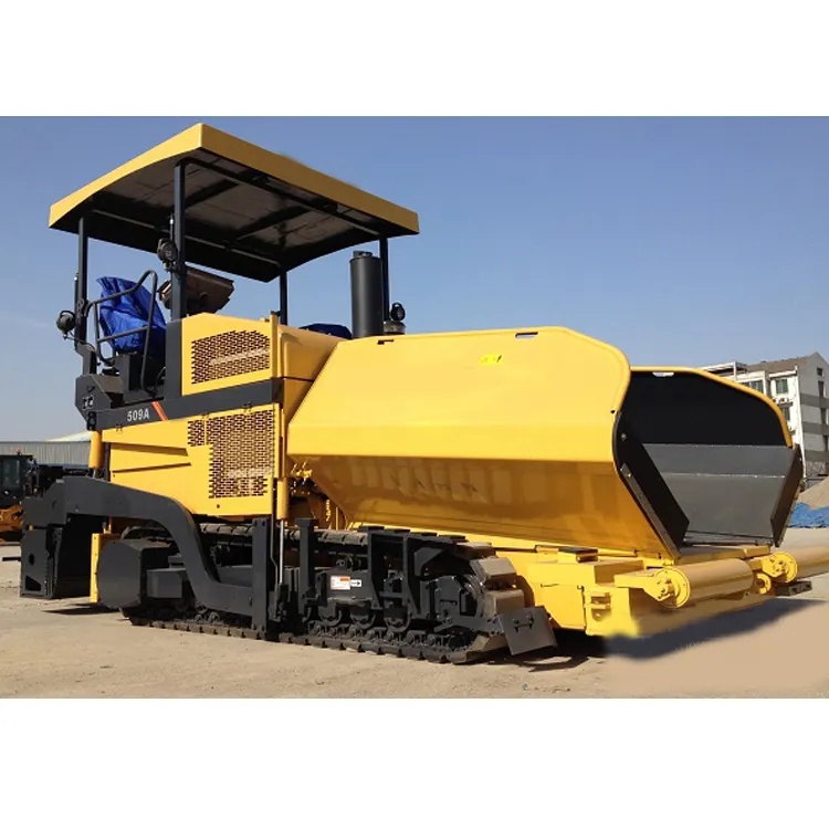 SSP90C-8 9.2m Paving Width Road Machine Multifunctional Asphalt Pavers with Rubber for Driveway