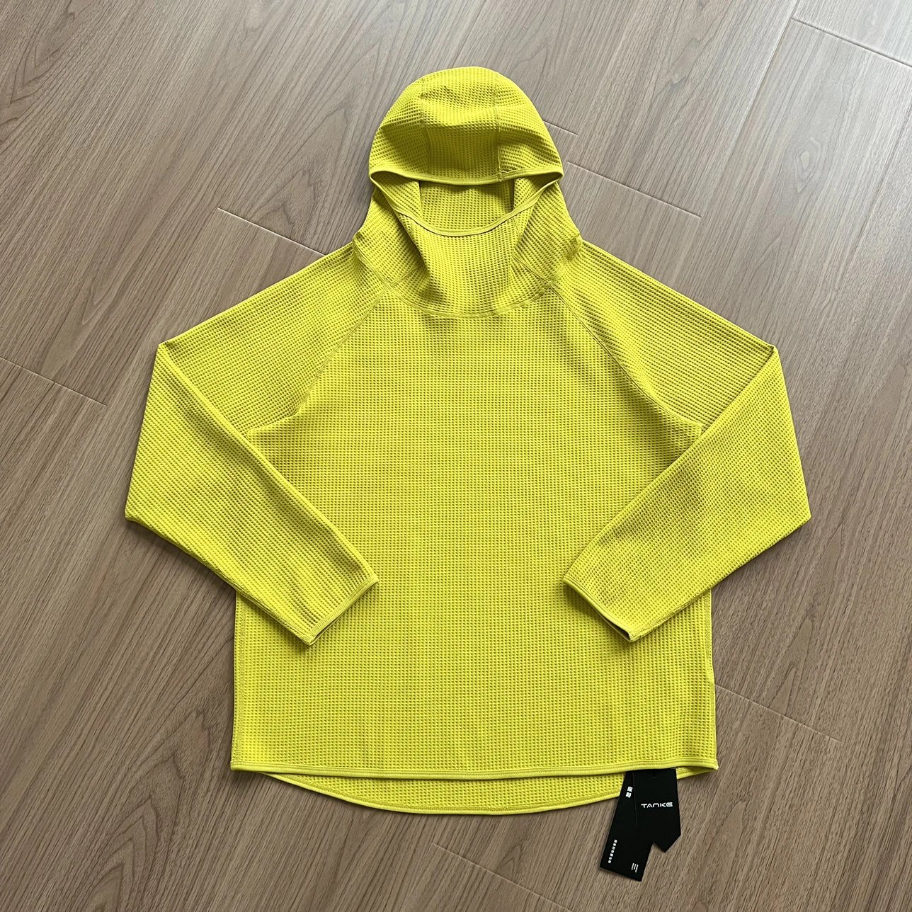 Honey moss yellow