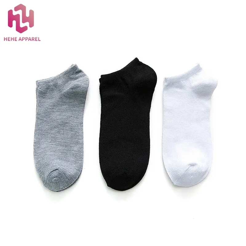 Logo personnalisé pas cher vente en gros chaussettes invisibles pour femmes, chaussettes d'été respirantes basses classiques noires blanches grises