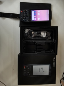 SEUIC Autoid 10 Android 11 4 + 64GB WIFI 4G Escáner de código de colector de datos de mano