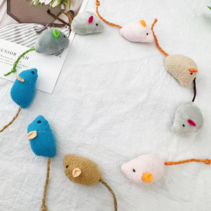 Los mejores productos Juego de juguetes para gatitos Catnip Gatito Juguete interactivo Piel de conejo Gato Ratón Juguete - Product Image 3