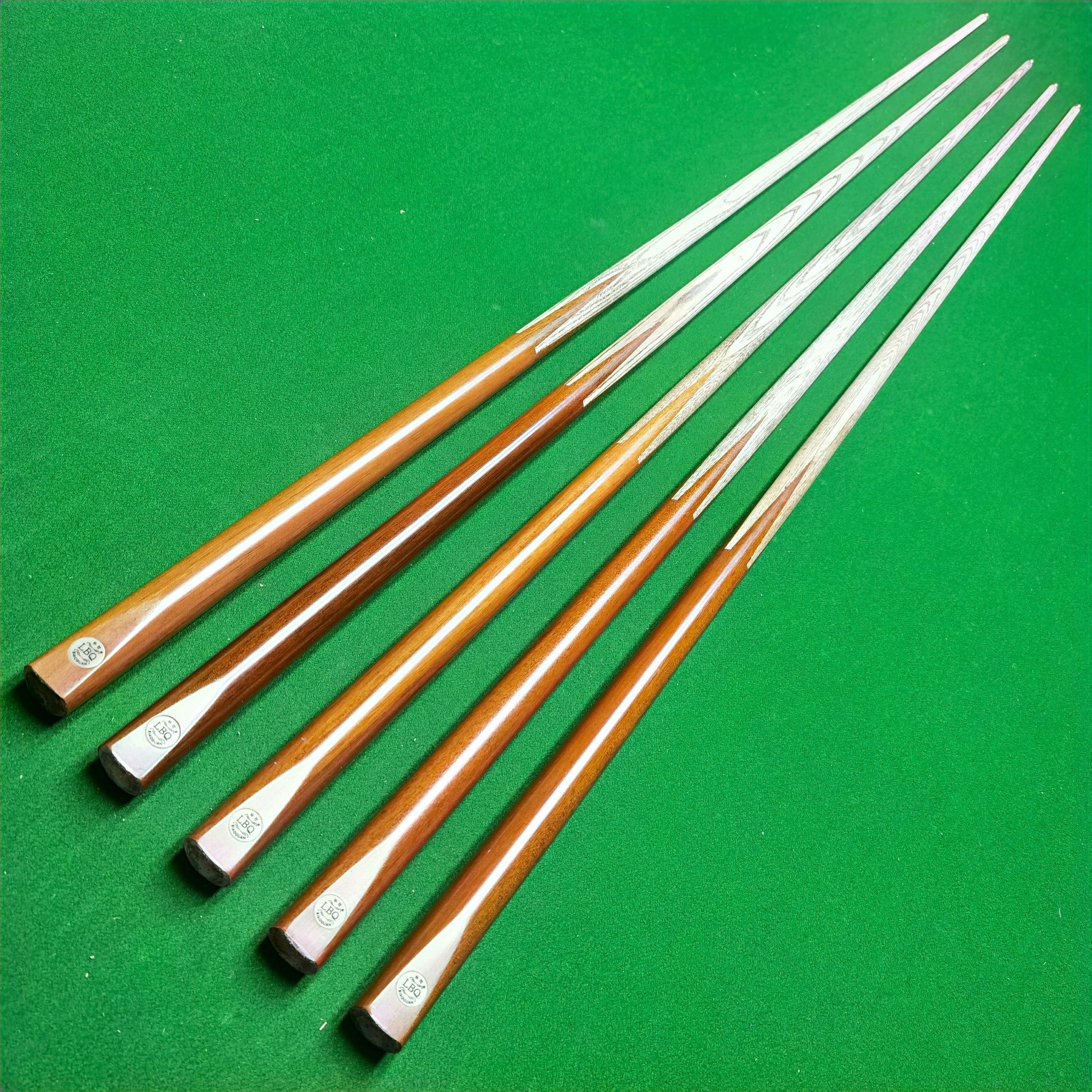 Tige monobloc en bois d'origine avec couronne standard.