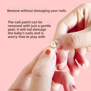 Zarif <span class=keywords><strong>3D</strong></span> Glow-in-the-Dark Nail <span class=keywords><strong>Art</strong></span> kendin yap çıkartmalar çocuk sevimli karikatür pullu tasarım Premium plastik kızların tırnak sanat