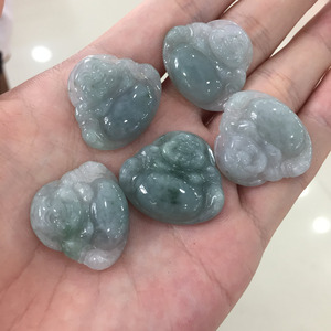 โรงงานธรรมชาติ100% พม่าสีเขียวหยกแจสเปอร์ Jadeite เครื่องประดับทำหยกหัวเราะพระพุทธรูปจี้จีนคลาสสิก