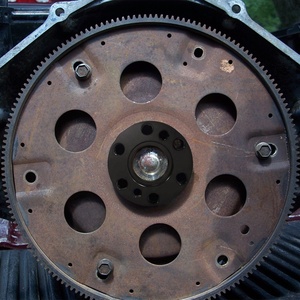 Bevinsee LS Short Crankshaft Flange Gasket Crank Flexplate Spacer with Bolts for GM LS 5.3L 5.7L 6.0L 6.2L to SBC <strong>Trans</strong> 12563532 - Product Image 2