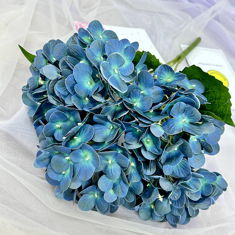 Bleu paon