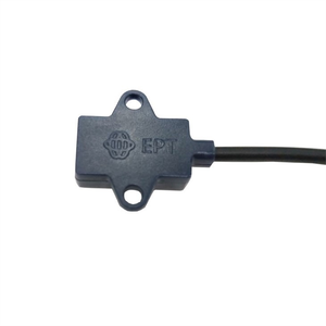集装箱用D1CS-D数字DC5V电容式非接触式水位开关传感器