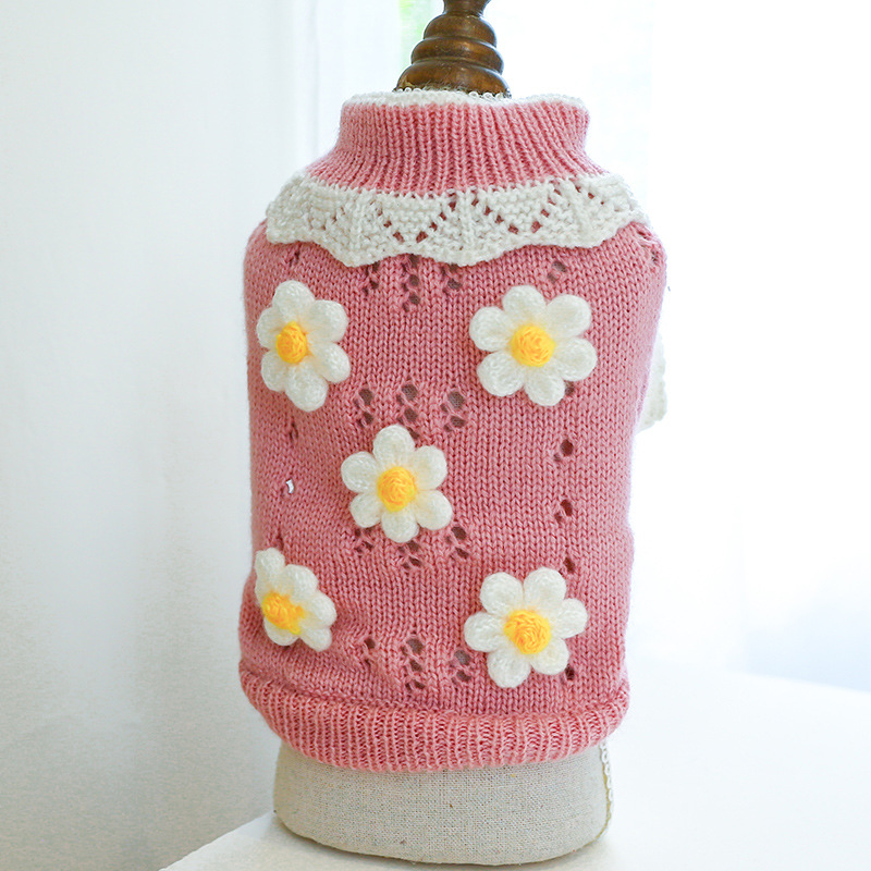 pull à fleurs-rose