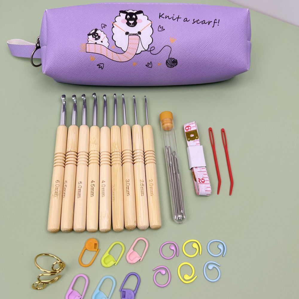 Lot de 9 aiguilles avec manches en bambou