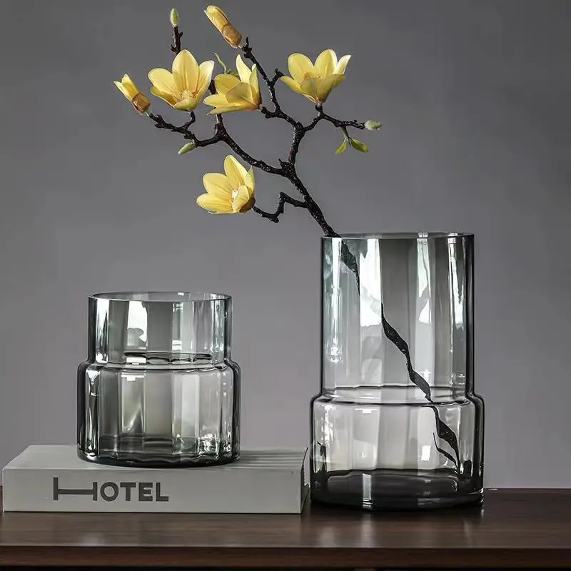 Vaso di vetro per soggiorno soffiato a mano di colore grigio fumante