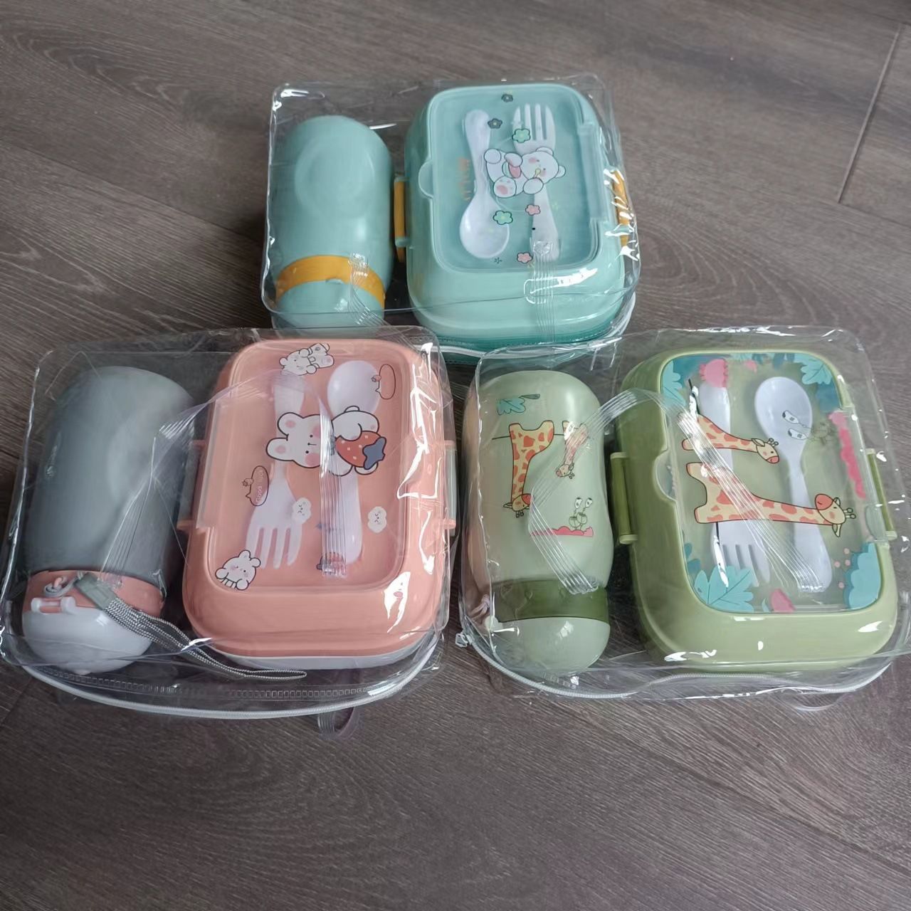FJ-15 Lunch Box and Water Bottle Set (PVC Bag Packaging)