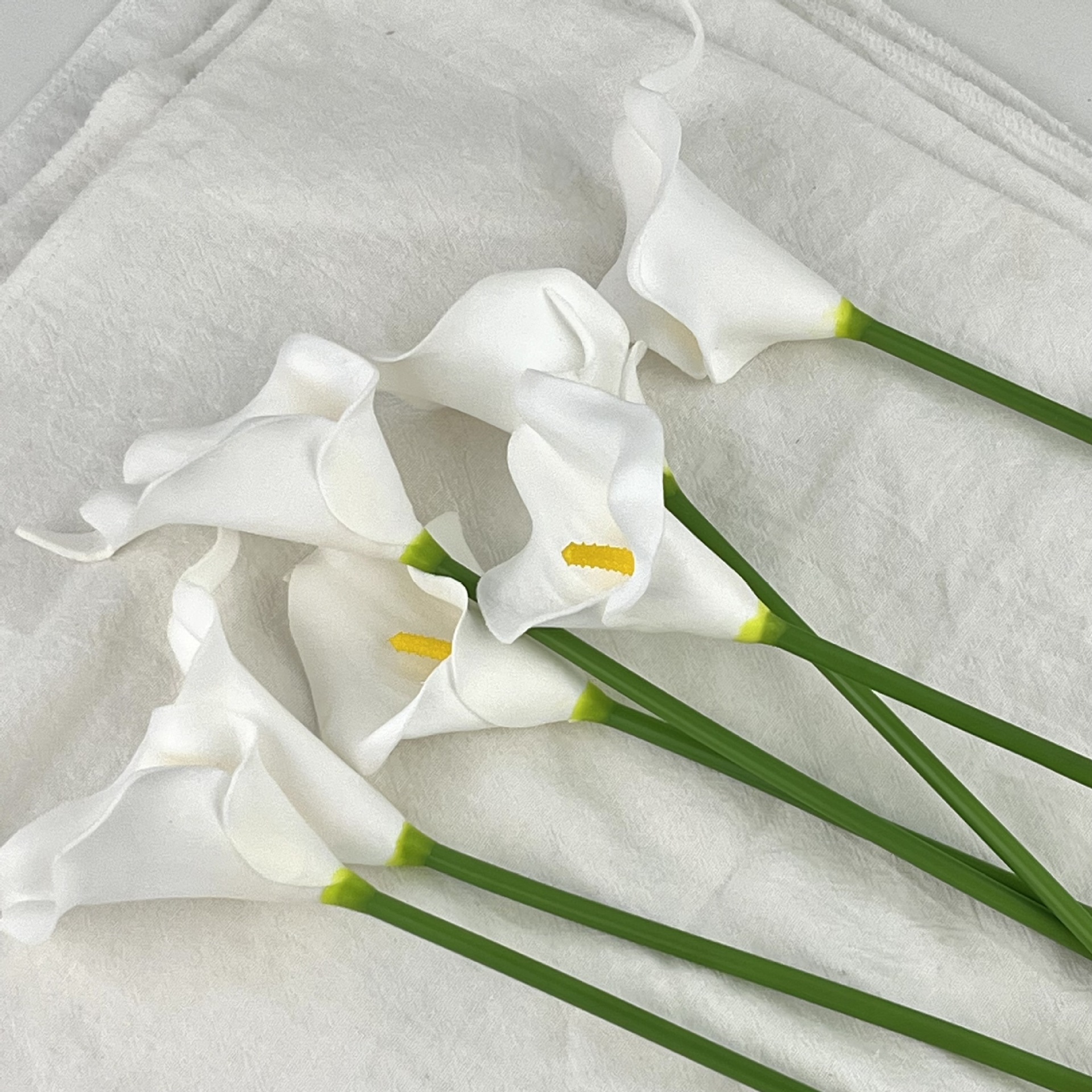 Noyau jaune blanc