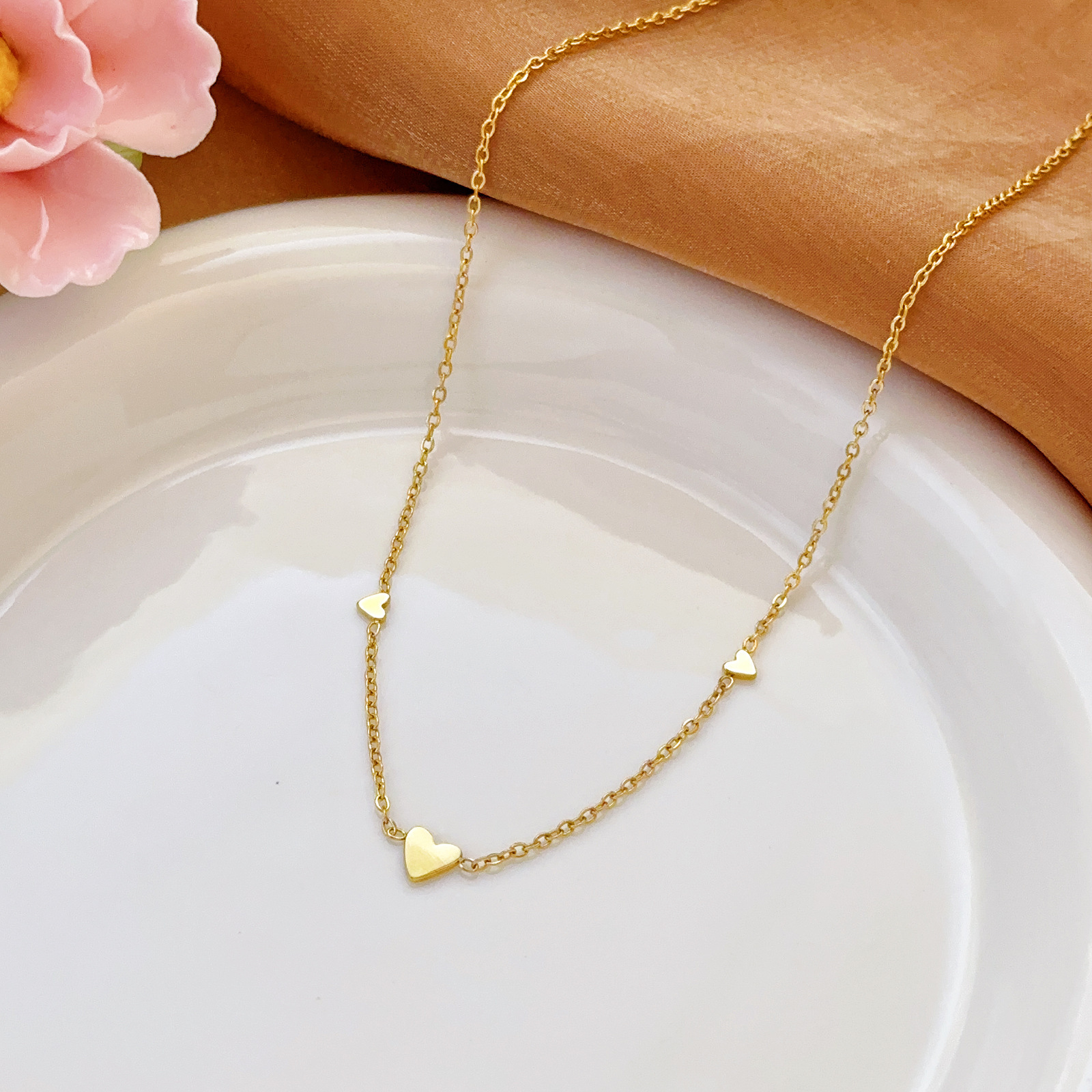 8142 tre amorevoli Oro