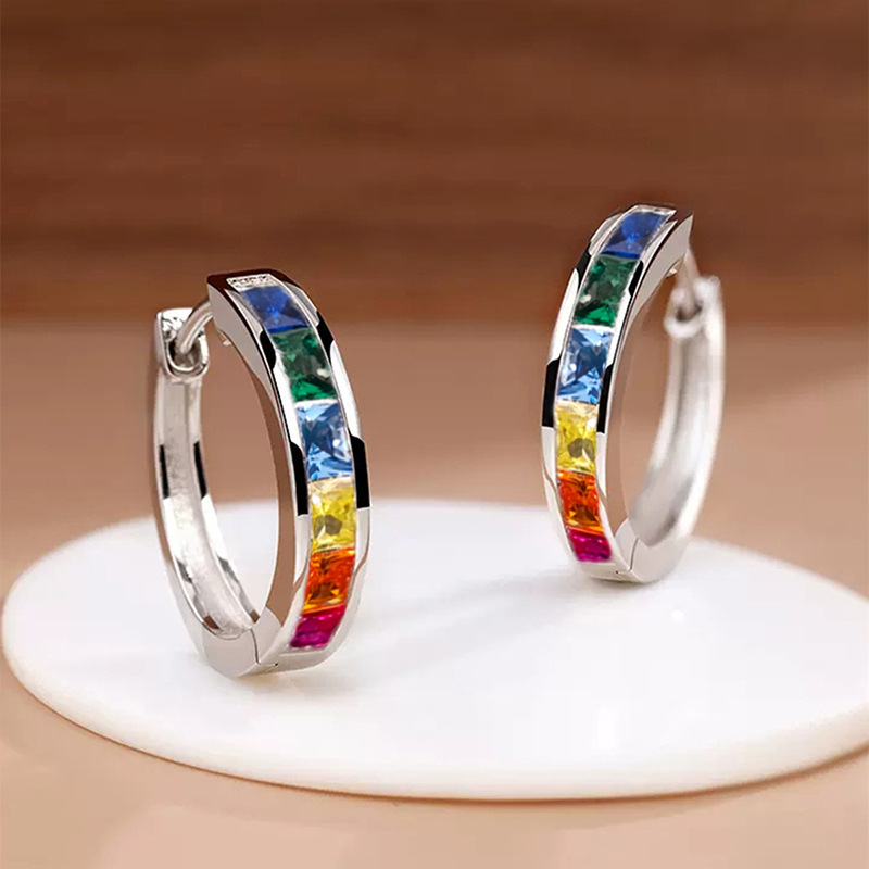 E3923 white gold + color