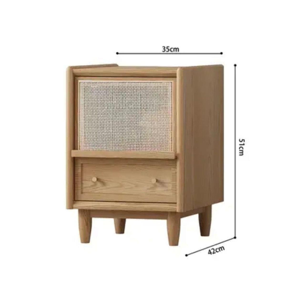 Natural wood color (without lighting)