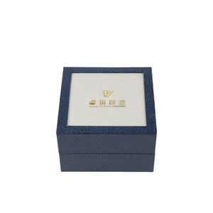 最新畅销<span class=keywords><strong>OEM</strong></span>定制标志PU皮革手表收纳盒商店手表