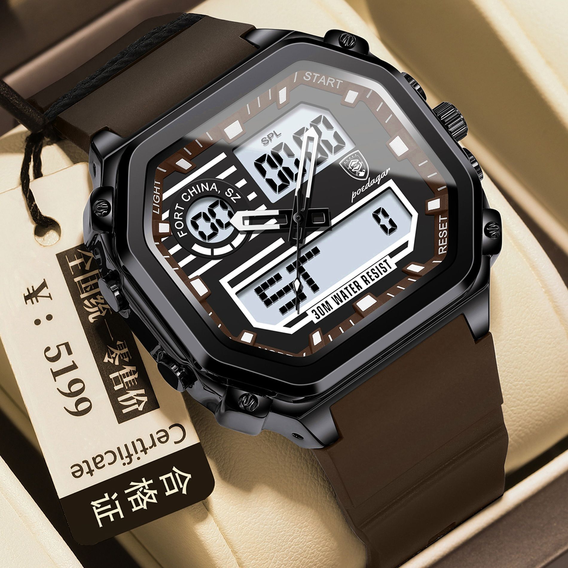 Boîtier noir 993 avec bracelet en silicone marron