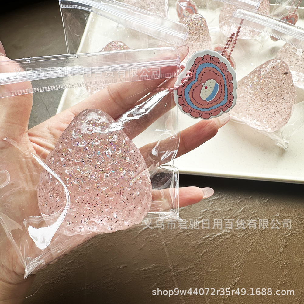 สตรอเบอร์รี่ขนาดใหญ่ - สีชมพูโปร่งแสง