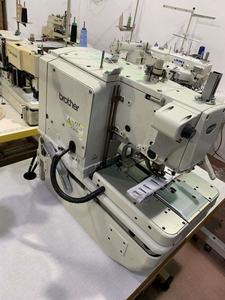 Used Brother <strong>RH</strong>-9820 Buttonholing Machine <strong>Industrial</strong> Sewing Machine with Upper Trimmer - Product Image 5