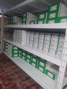 Controlador lógico básico Original SR2B121B SR2, módulo de salida de entrada analógica AC24V, convertidor de frecuencia eléctrico PLC Modicon