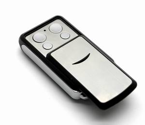 Nuovo codice di apprendimento <span class=keywords><strong>wireless</strong></span> 4 pulsanti telecomando universale EV <span class=keywords><strong>1527</strong></span> chip YET-F51D