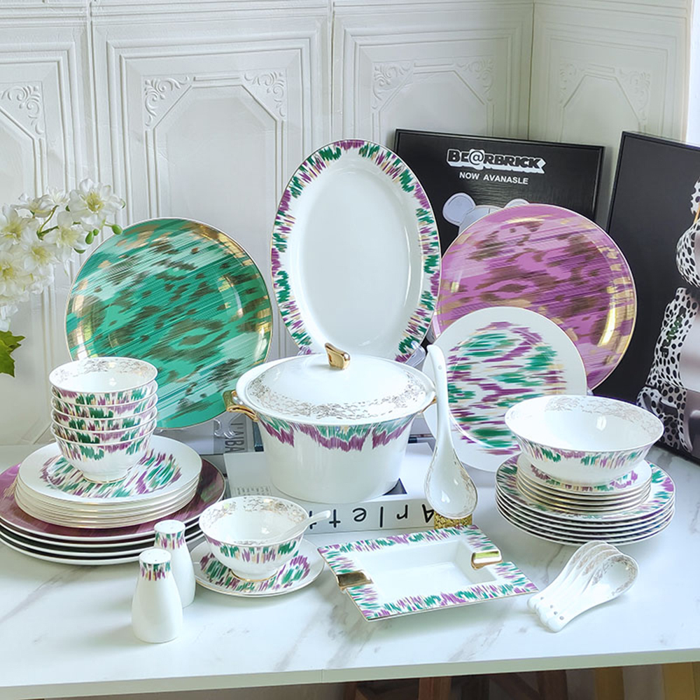 Service de table rose