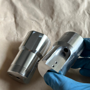 CNC-Bearbeitung und Herstellung Hochpräziser kunden spezifischer CNC-Bearbeitungs service Fräsen und Drehen - Product Image 1