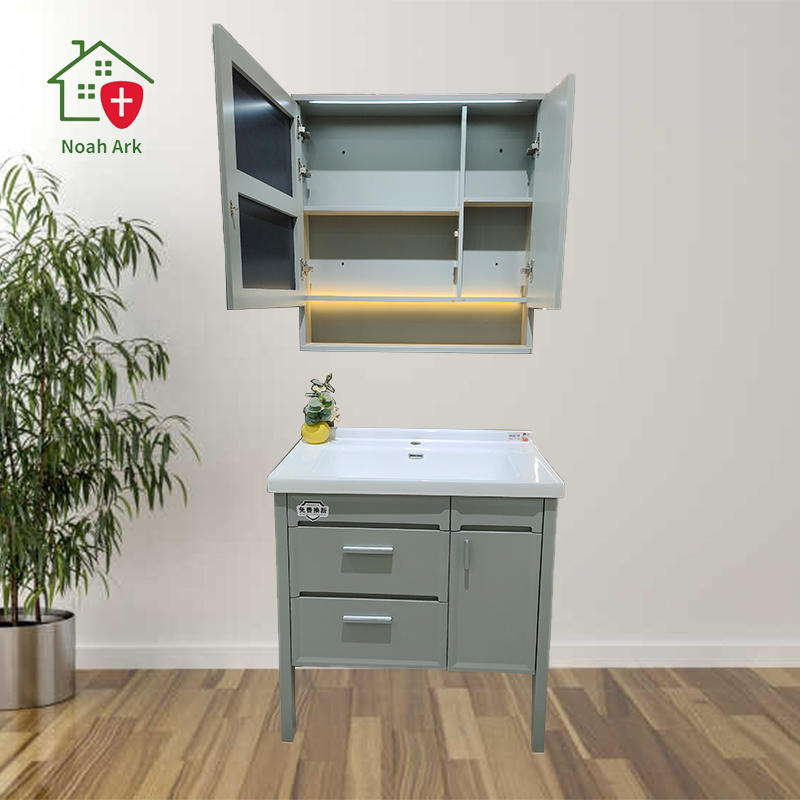 สีเทาอ่อน