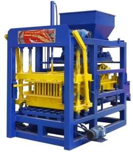 Máquina de bloques de hormigón QT5-15, máquina de bloques de hormigón completamente automática, precio, máquina de fabricación de bloques baratos - Product Image 6