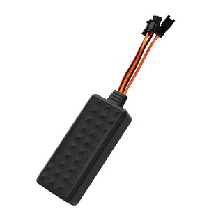 無料のGPS追跡プラットフォームを備えたAD06SOSボタンGpsトラッカーAD06車両GPS追跡デバイス - Product Image 1