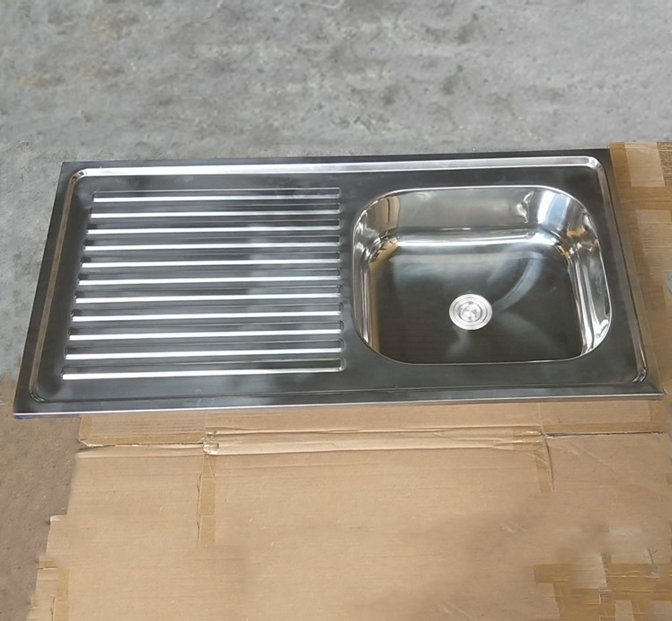10050F
