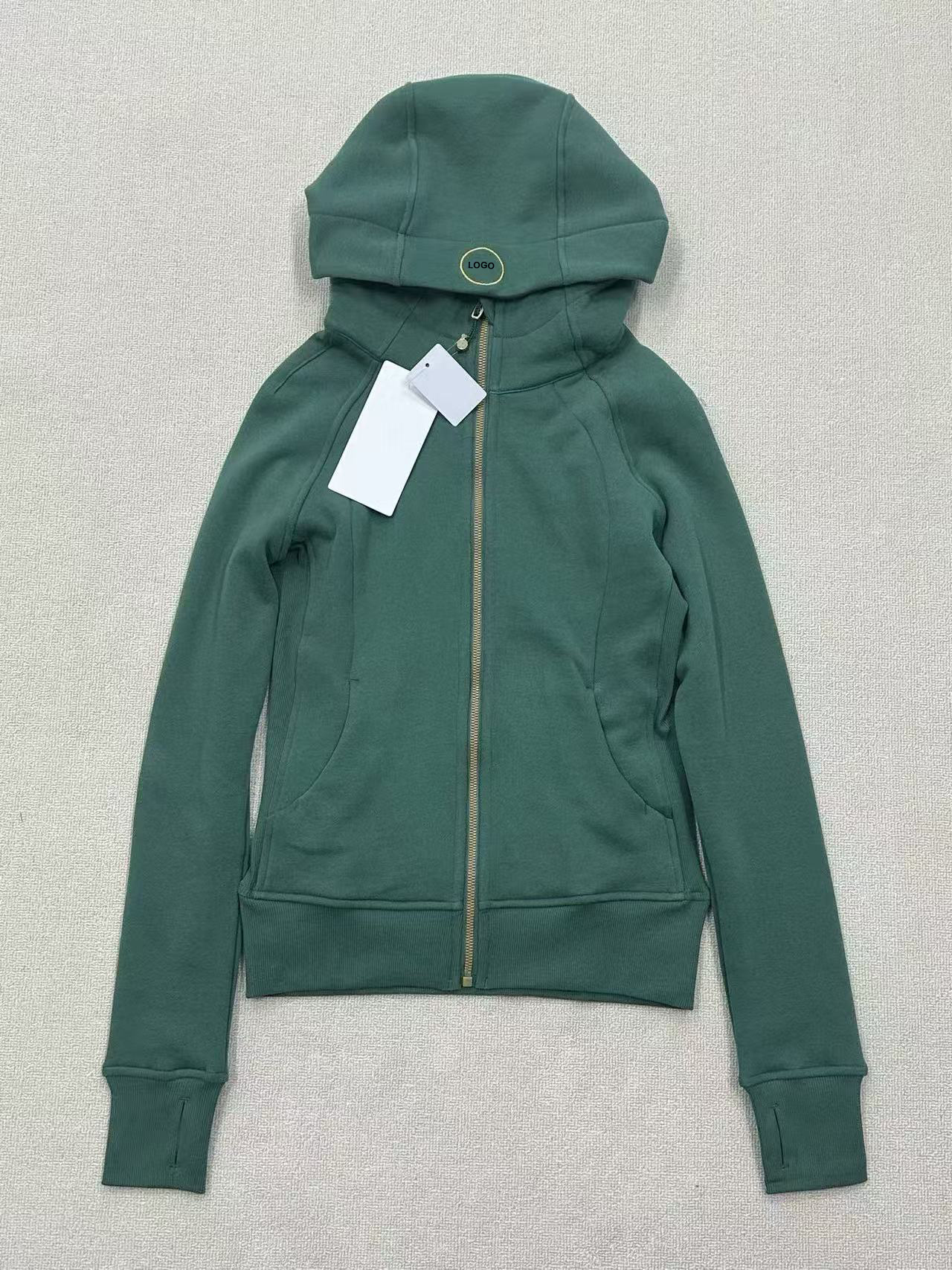 Etichetta oro verde foresta