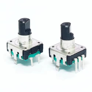 Campione gratuito Dip a bassa potenza rotativo interruttore 5V 24 Pulse24 posizionamento Micro rotativo Encoder rotativo interruttore per il controllo del Volume