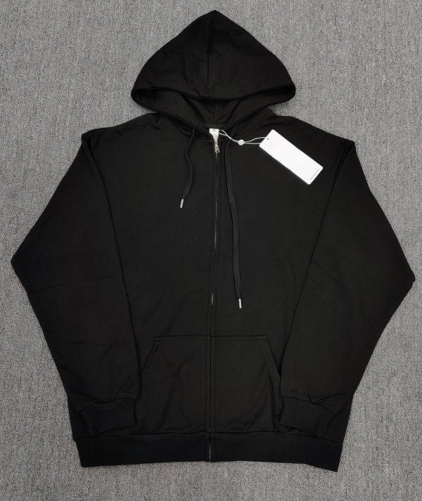Sudadera con capucha negra con cremallera completa