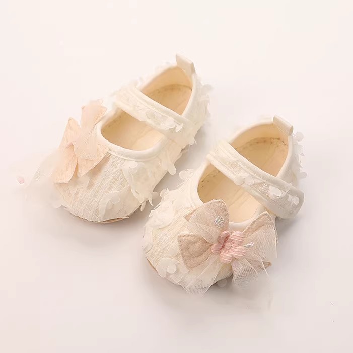 Beige-flower fairy shoes