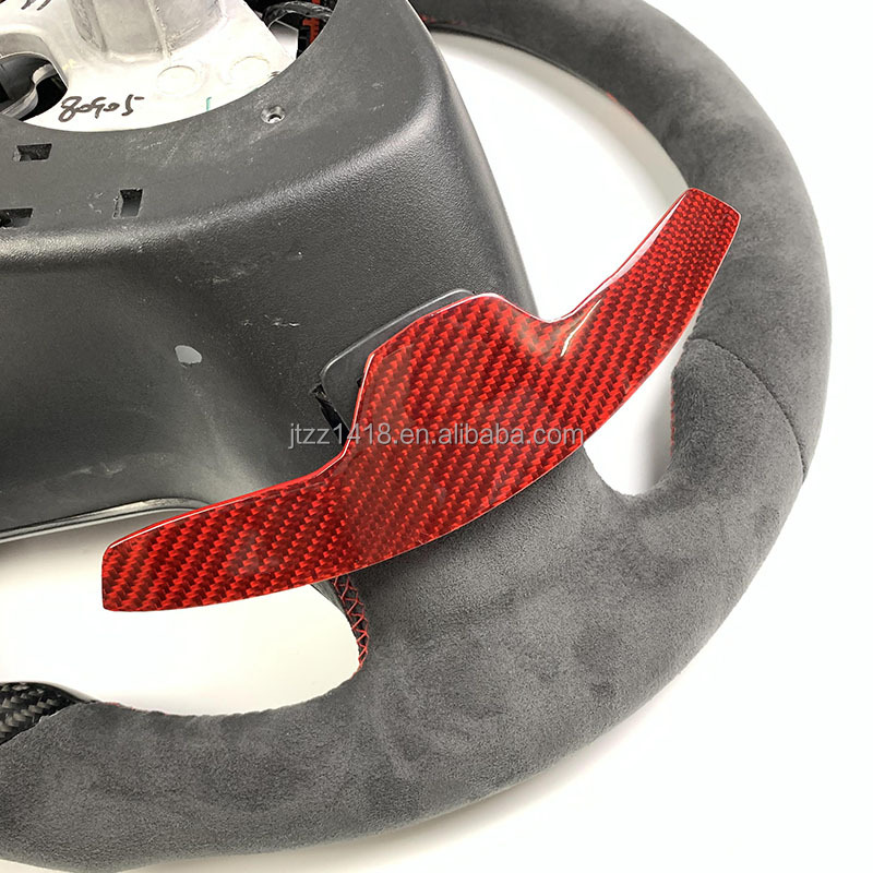 Fibre de carbone rouge