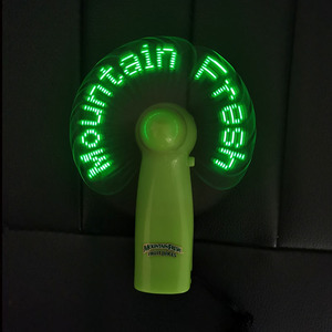 Regalo para eventos, ventiladores de luz con texto LED, regalo de empresa, mini ventilador de bolsillo con mensaje LED - Product Image 5