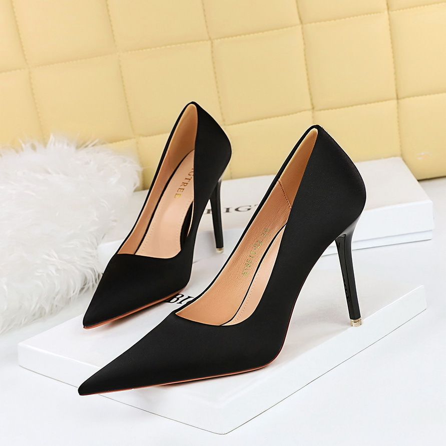 1 black 10.5CM