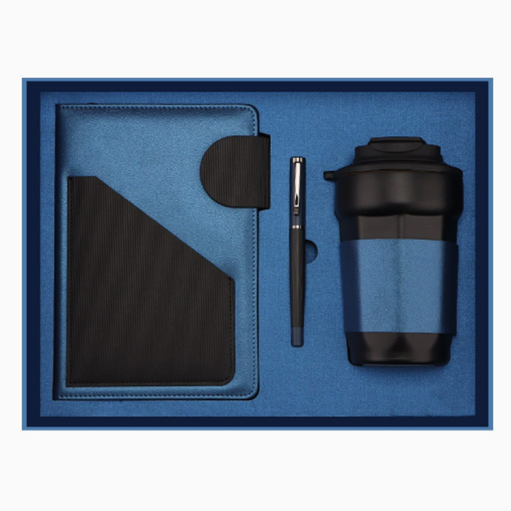 Carnet bleu + stylo + tasse à café