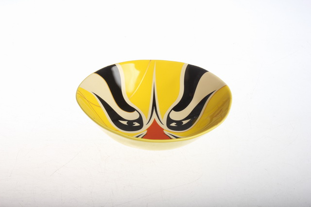 Assiette creuse 18 cm jaune brillant avec décalcomanie