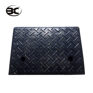 High Quality Car Curbside Driveway <strong>Ramp</strong> Speed Bump for Smooth and Safe Vehicle Entry - Product Image 2