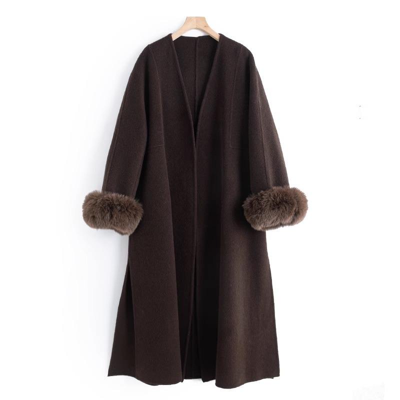 สีน้ำตาล