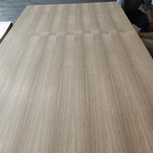 E0 Grade Teak/Sapelli/Walnut/Oak Veneer Fancy plywood/Commercial Plywood
