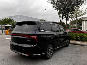 DONGFENG FORTHING V9 <strong>China's</strong> Luxury New Energy Flagship MPV Petrol Electric Hybrid Van Newly Launched by FORTHING 2025 2025 - Product Image 5