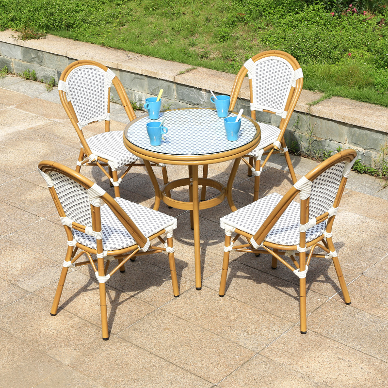 70cm round table and 4 chairs