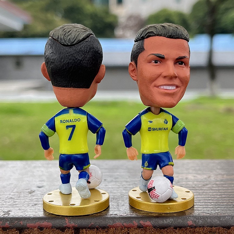 Riyad souriant Ronaldo