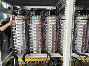 1000KVA入力304-456出力380V三相自動電圧安定器SCRスタティックレギュレーター - Product Image 2