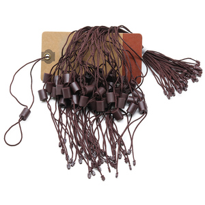 Etiqueta de ropa personalizada cuerda etiqueta colgante cuerda plástico etiqueta colgante sujetador para ropa de alta calidad - Product Image 1